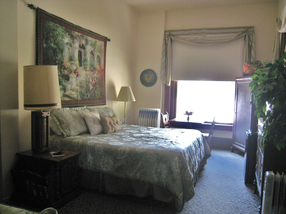Deadwood Dick's Hotel - photo 14