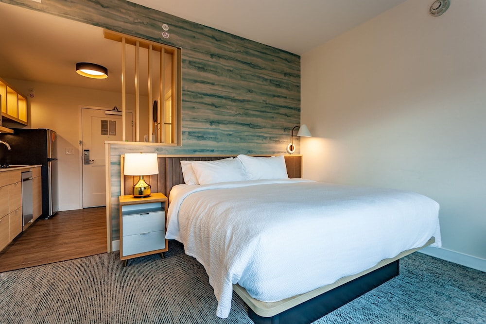 TownePlace Suites by Marriott Raleigh University Area - photo 18