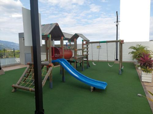 La Rivayne - carbon neutral hotel in Lauris