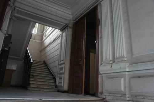 Dali's Royal Apartment