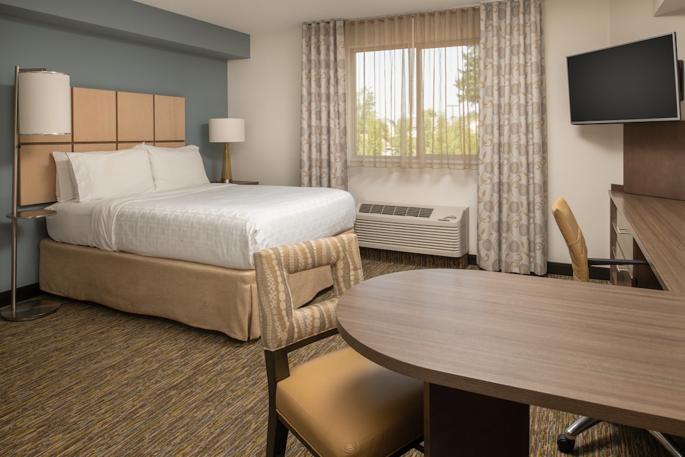 Candlewood Suites Vancouver Camas by IHG - photo 11