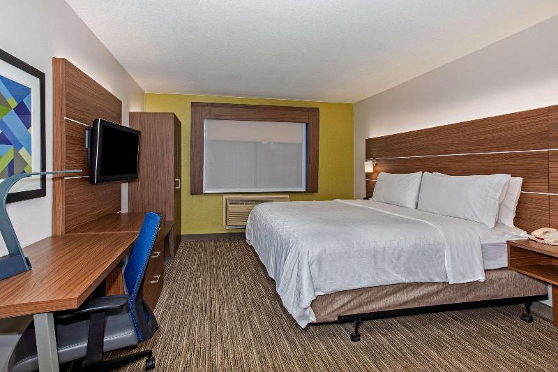 Sleep Inn & Suites Tempe ASU Campus - photo 31