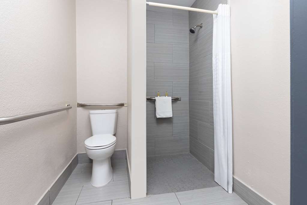 Days Inn by Wyndham Wichita Falls - photo 21