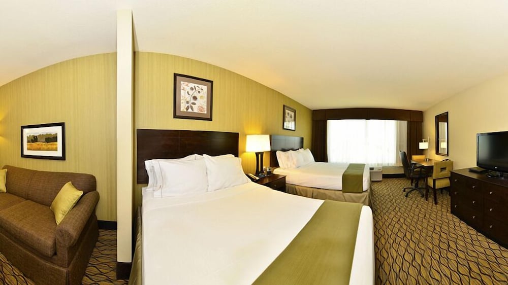 Holiday Inn Express & Suites Williston by IHG - photo 11