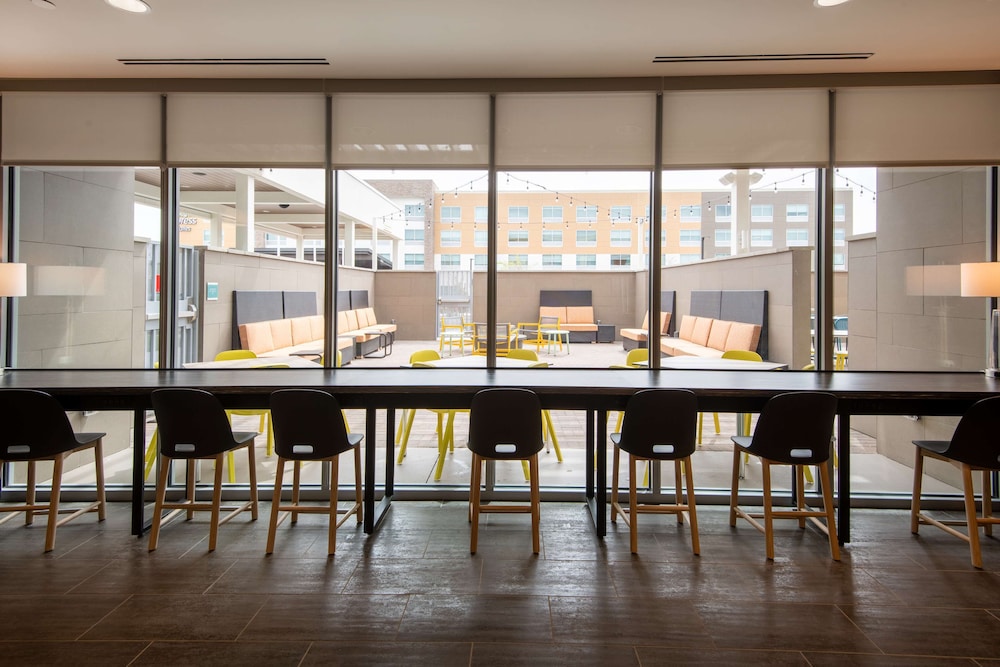 Home2 Suites by Hilton Phoenix Airport North AZ - photo 4