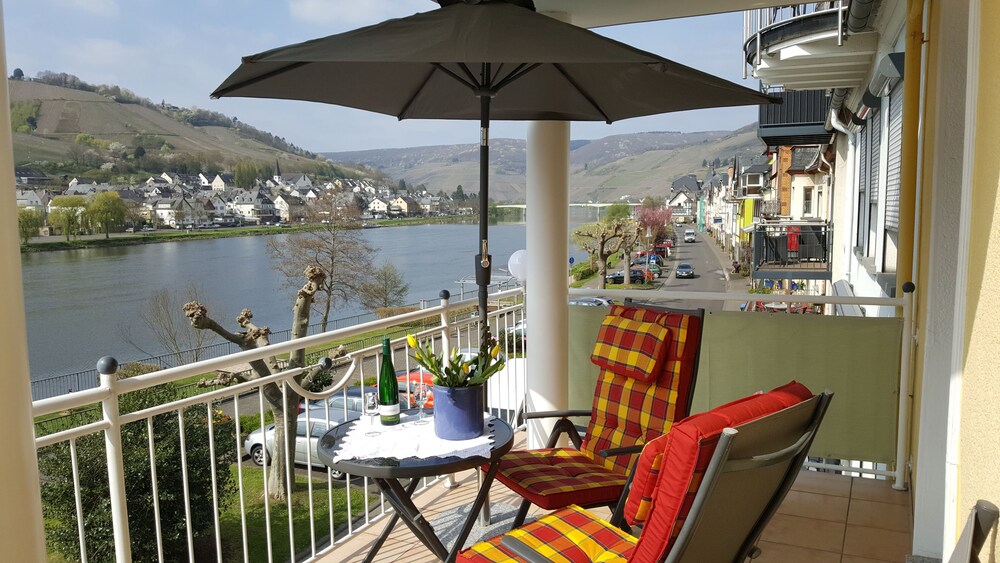 Haus Brandenburg an der Mosel — 4-Star Luxury Hotel in Zell, Germany