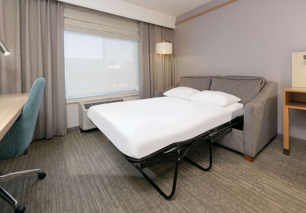 Hilton Garden Inn Irvine East Lake Forest - photo 13