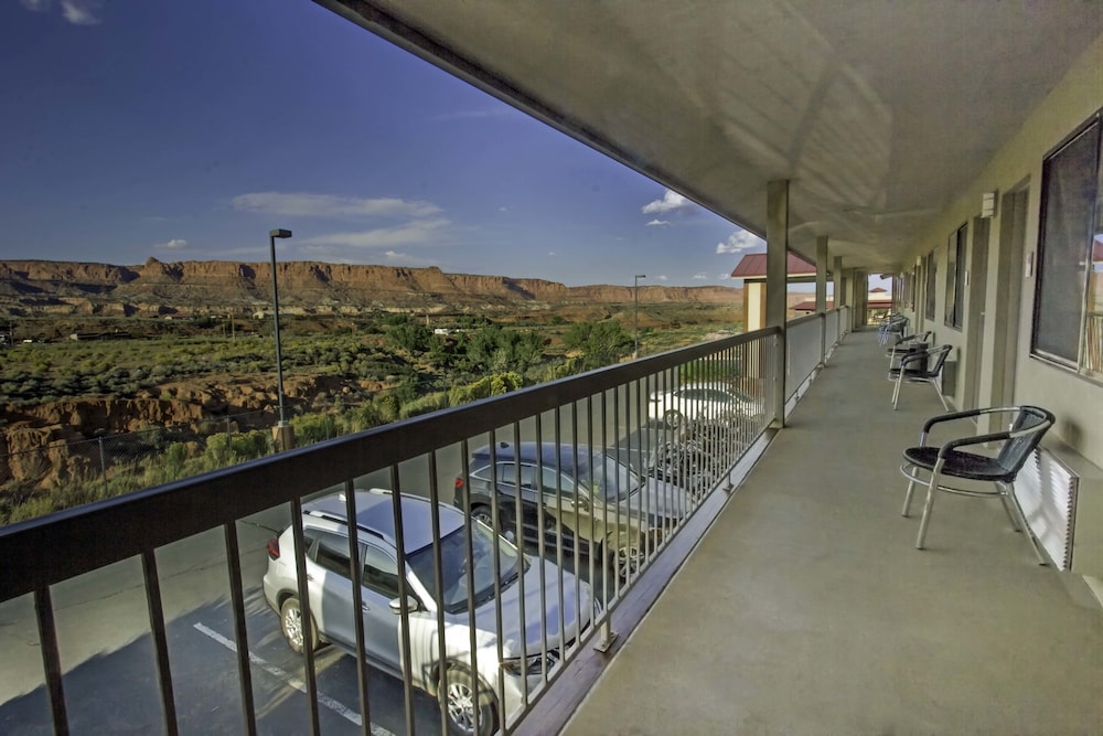 The Noor Hotel - photo 58
