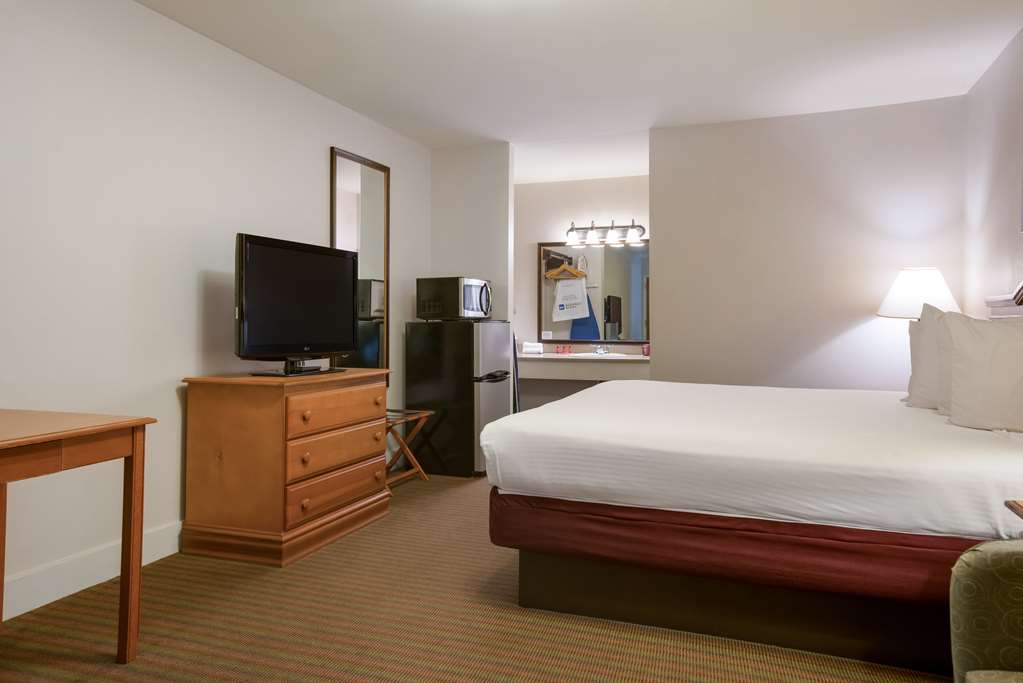 SureStay Hotel By Best Western Leesville - photo 11