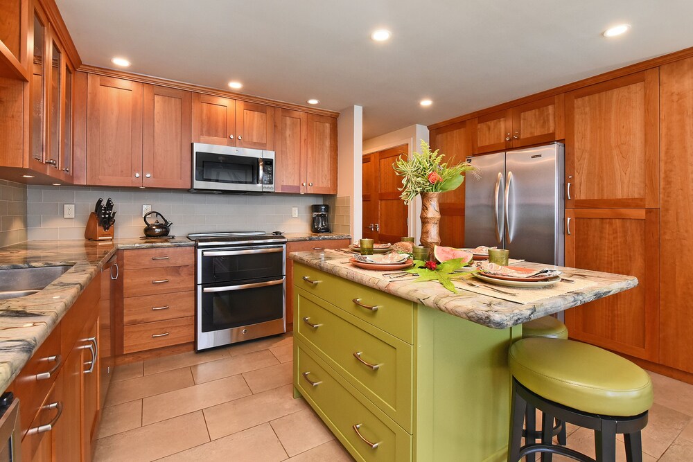 Papakea L303 PK L303 Kaanapali BeachFront 2BD w Ocean View Poo - photo 26