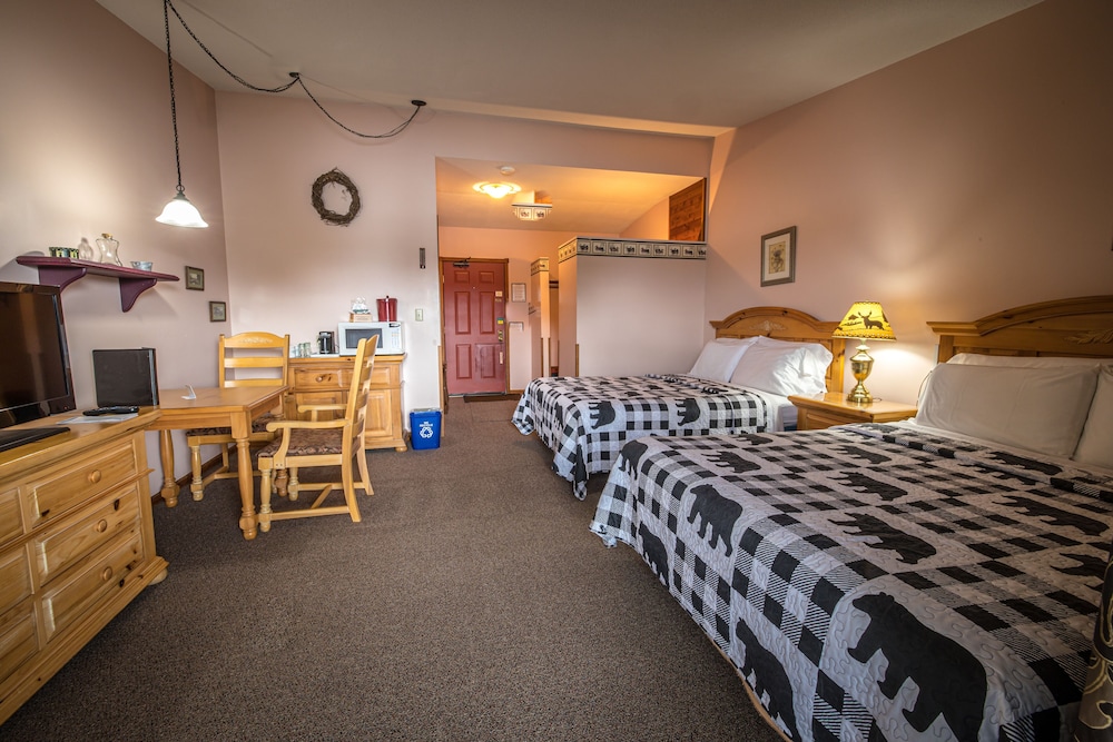 The Riverside Motel - photo 10