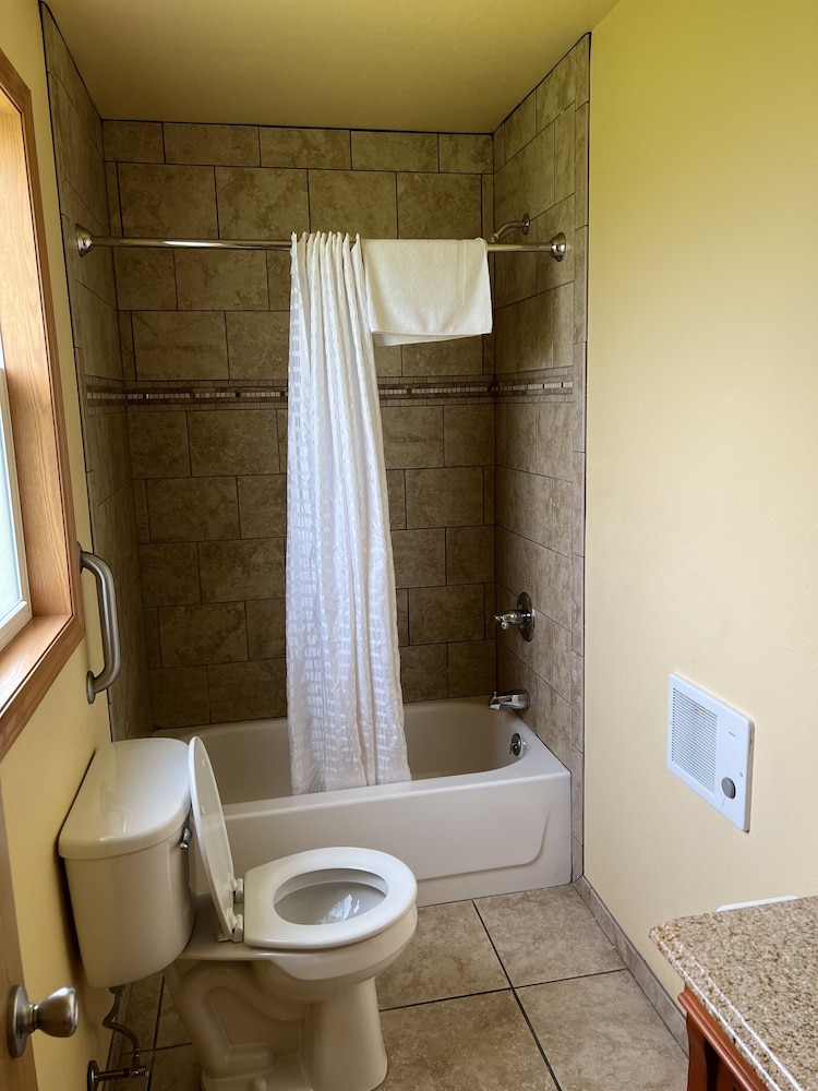All Star Inn & Suites - photo 290