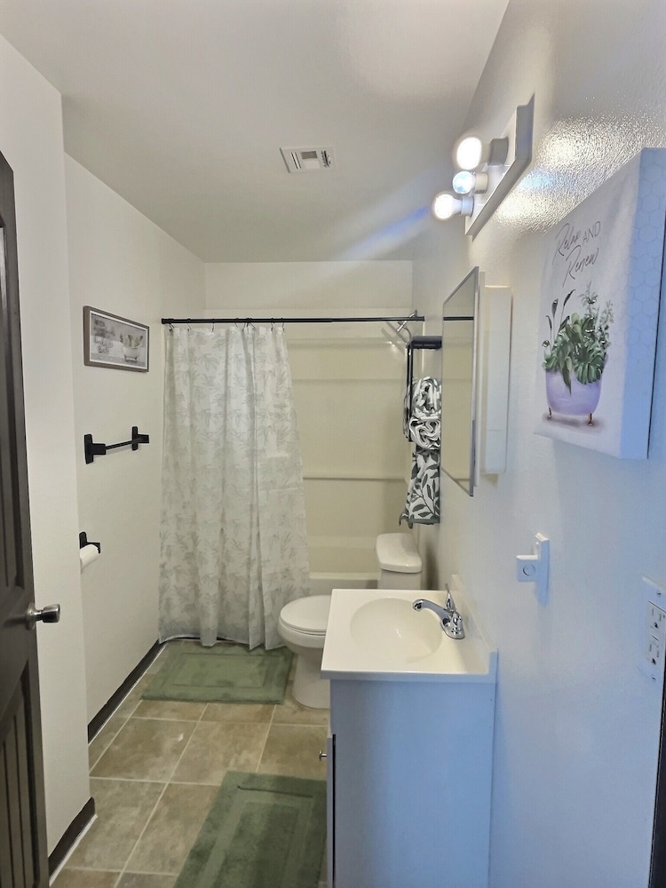 The Oasis Extended Stay - photo 11