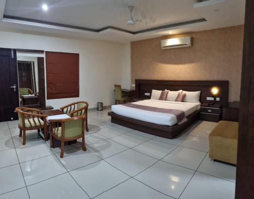 Emperorhotel - last minute hotel in Unknown City