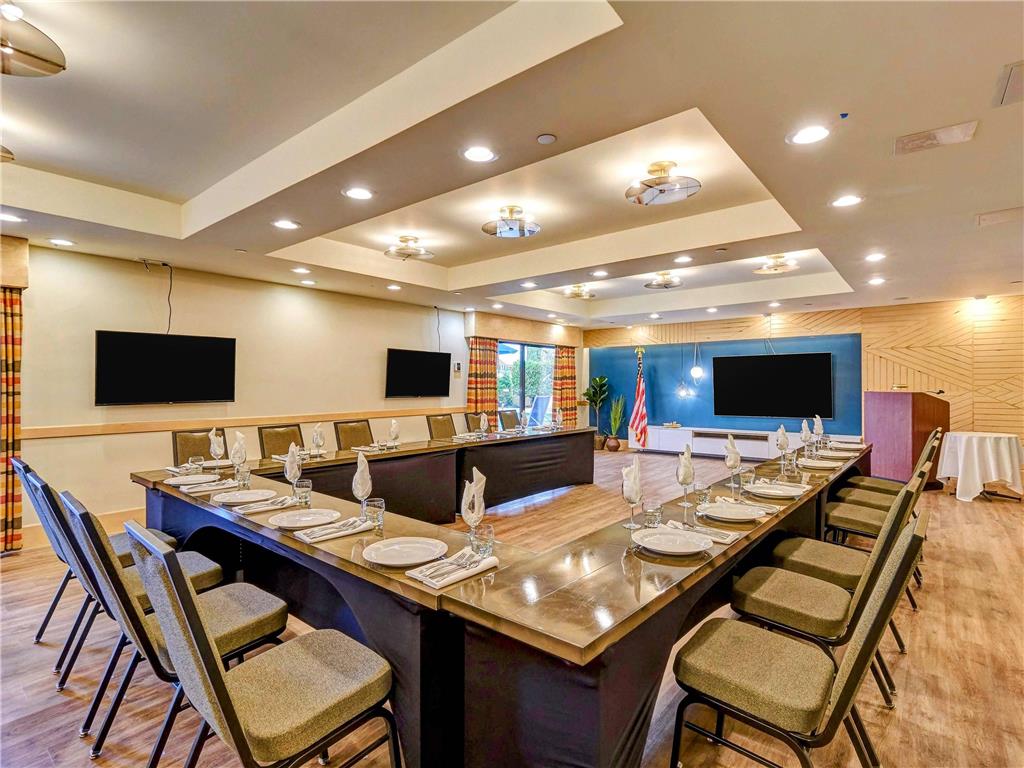 Clarion Hotel Concord Walnut Creek - photo 35
