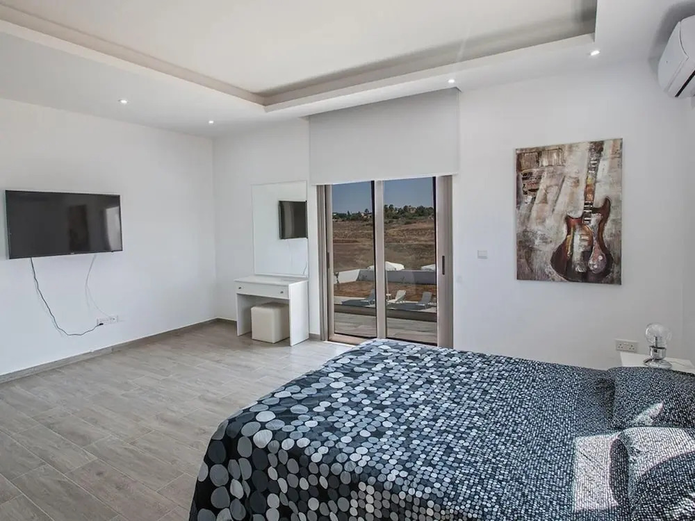 Villa Ioanni Chrysos Luxury And New 6 Bedroom Protaras Villa
