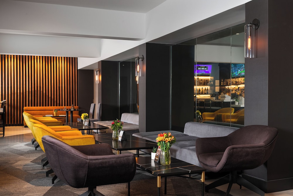 Champions Club and Hotel Houston Westchase - photo 4
