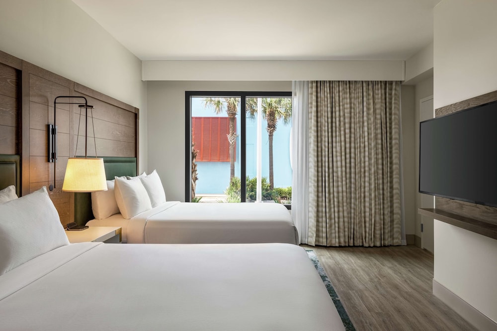 Embassy Suites by Hilton Panama City Beach Resort - photo 21
