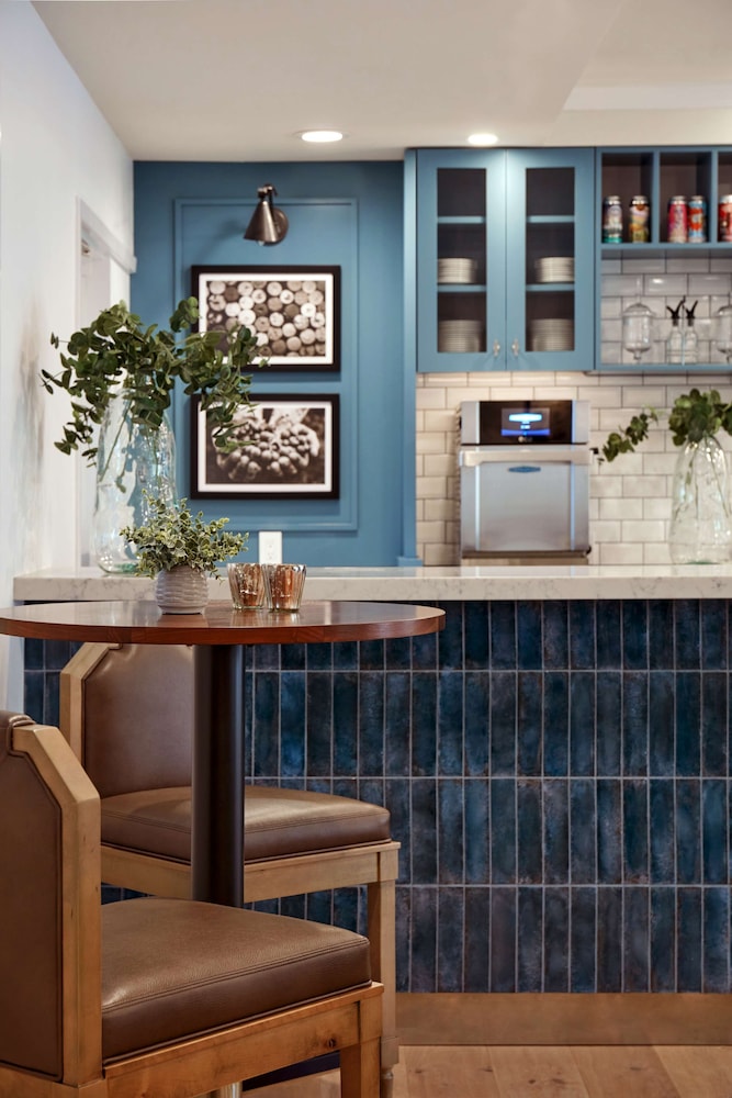 The Lodge at Healdsburg tapestry Collection by Hilton - photo 2