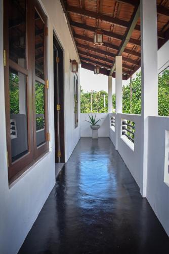 Malibu - carbon neutral hotel in Weligama