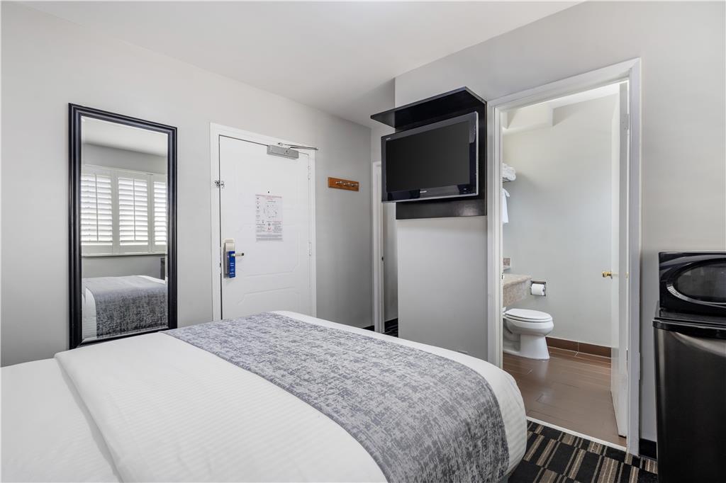 SureStay Hotel by Best Western Beverly Hills West LA - photo 34