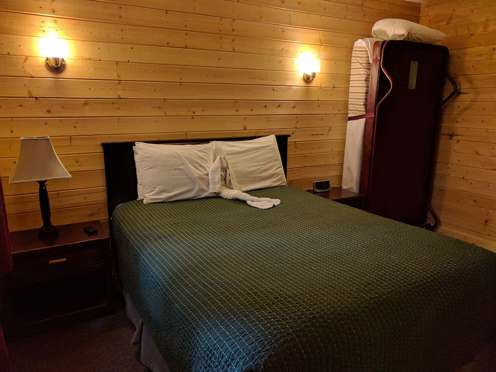 Emerald Forest Cabins - photo 25