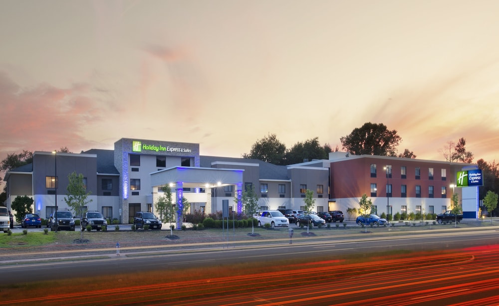 Holiday Inn Express Suites Williamstown Glassboro By Ihg — Williamstown