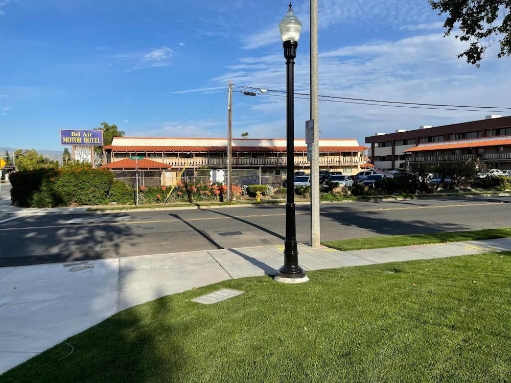 Bel Air Motor Hotel - photo 16