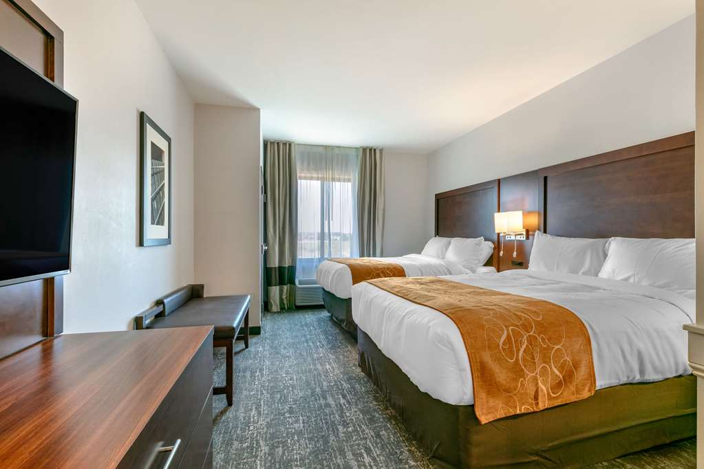 Comfort Suites North Tupelo - photo 10