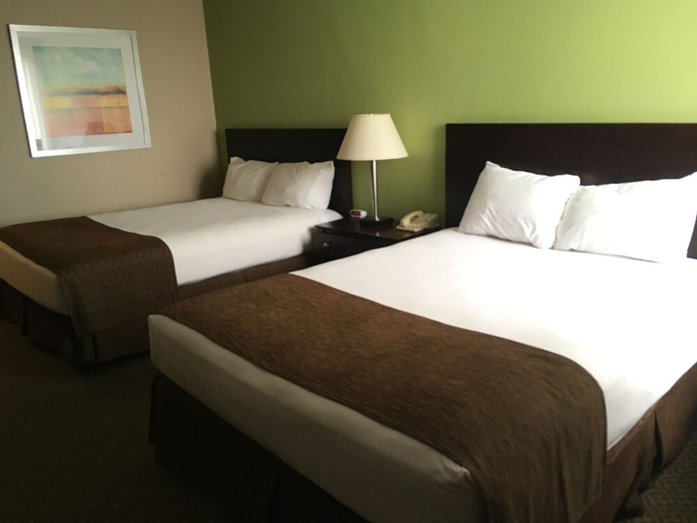 Windemere Hotel & Conference - photo 6
