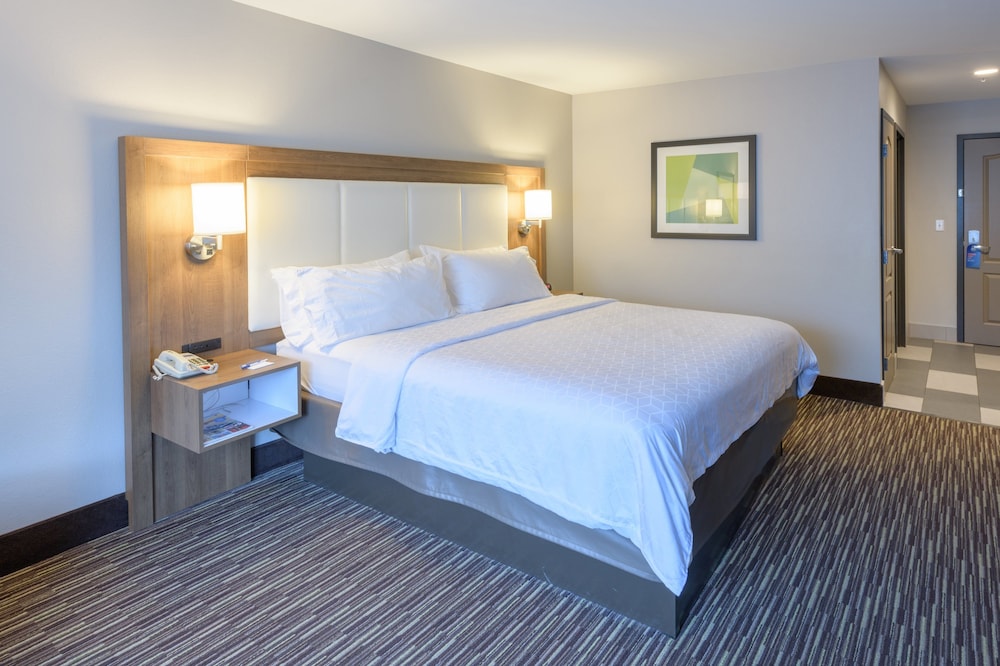 Holiday Inn Express & Suites Jamestown by IHG - photo 14