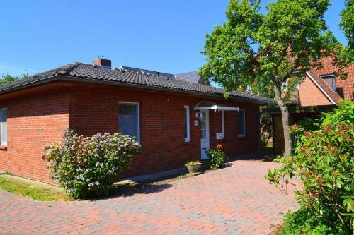 Rungholtstrasse Bungalow — 4-Star Luxury Hotel in Wyk Auf Foehr, Germany