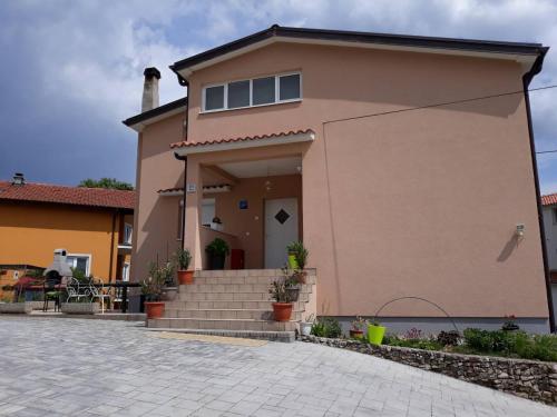 Apartment Viškovo — 4-Star Luxury Hotel in Viskovo, Croatia