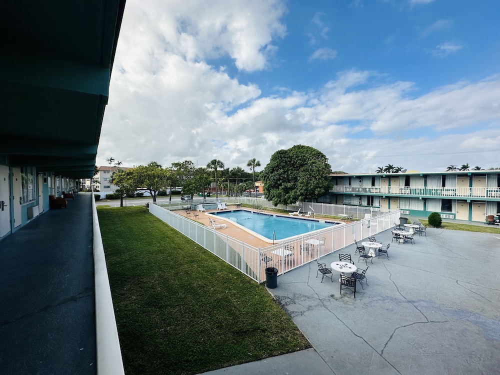 Boca Inn - photo 27