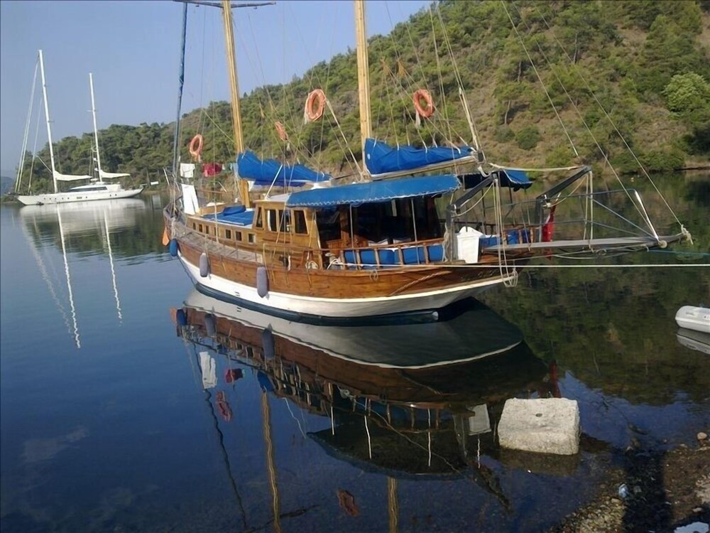 Ide Yacht Hotel — Marmaris
