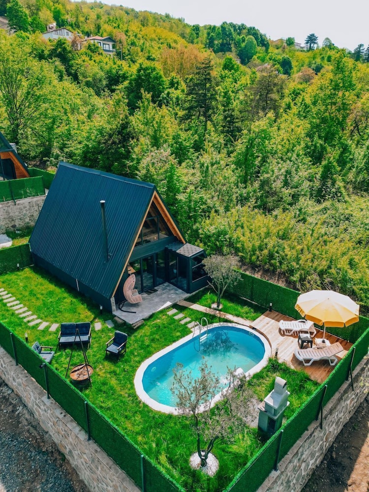 Sapanca Grand Bungalov in Kosekoy, Turkey