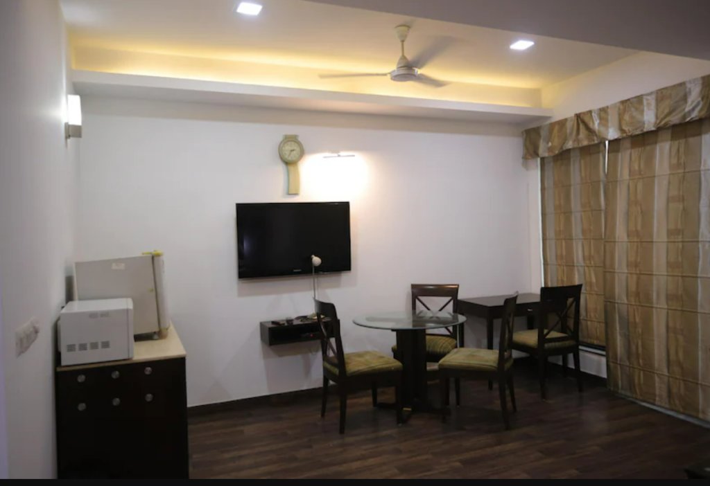 Hotel Delight Suites