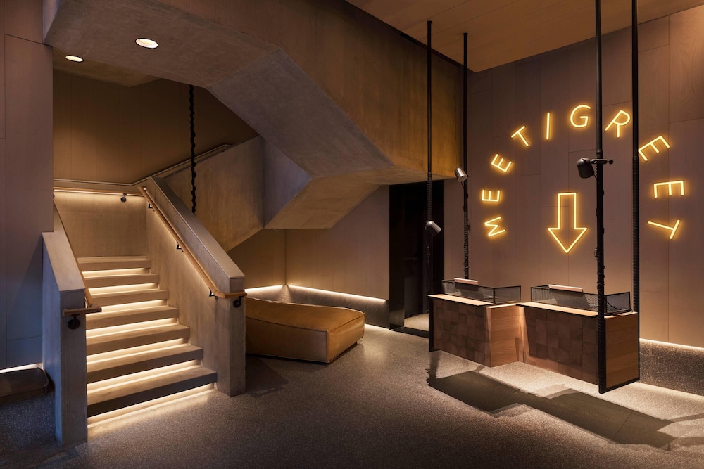 Moxy NYC Chelsea - photo 54