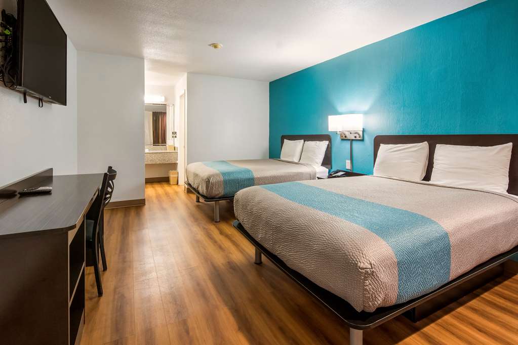Motel 6 Freeport TX - photo 18