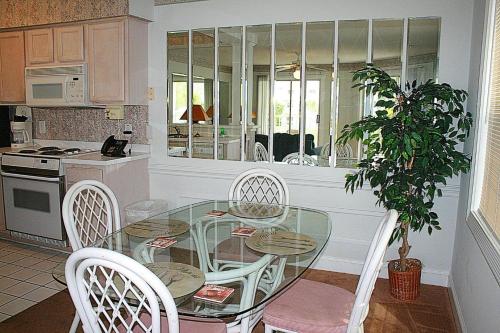 Golf Resort Condo 604M at Brunswick Plantation Close to Beach in Calabash by RedAwning - photo 4