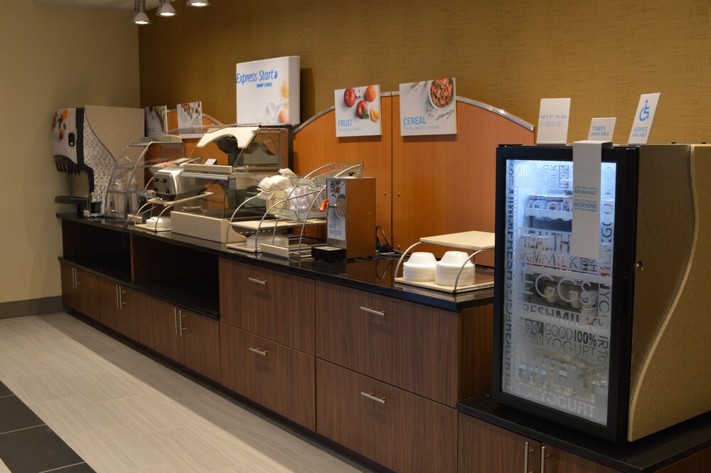 Holiday Inn Express & Suites Tulsa NE Claremore by IHG - photo 20