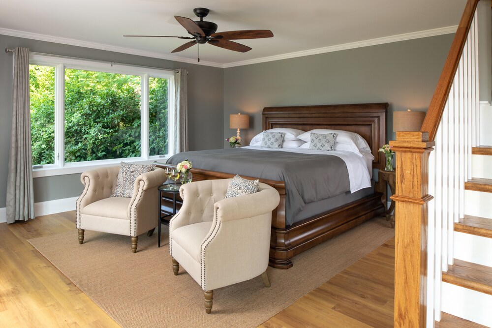 Arcady Vineyard Bed & Breakfast — 4-Star Luxury Hotel in Virginia, United States