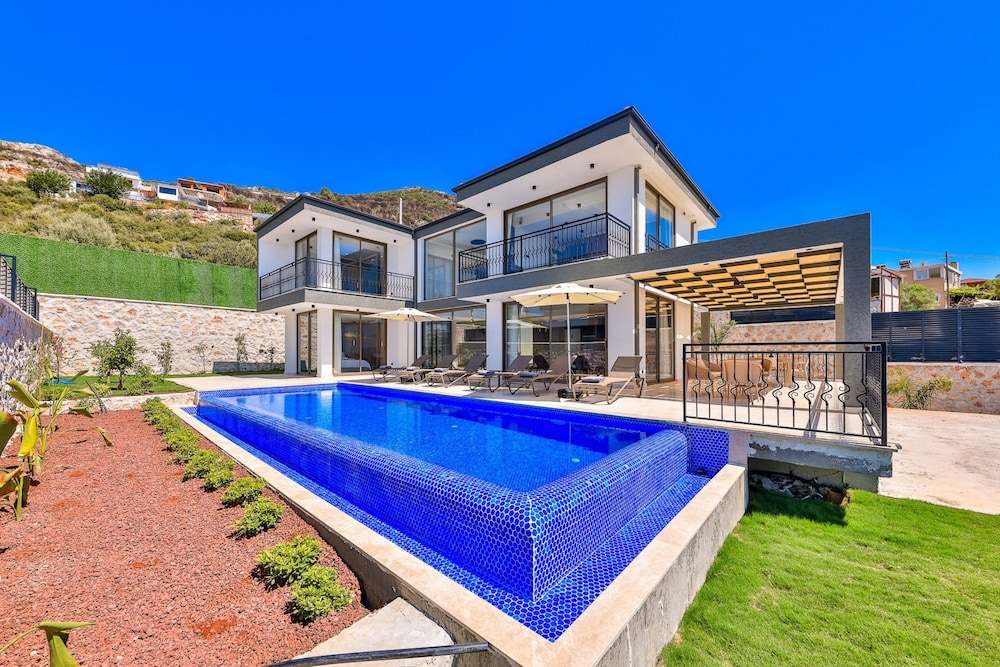 Villa Etoo in Ye ilk y Mahallesi — 4-Star Luxury Hotel in Kas, Turkey