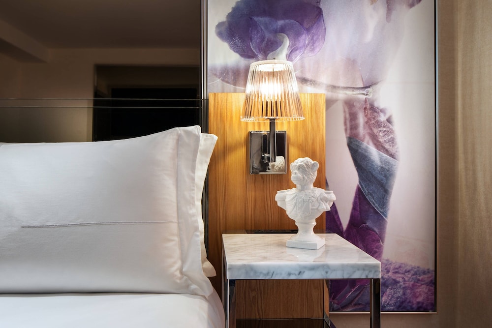 SLS Hotel a Luxury Collection Hotel Beverly Hills - photo 13