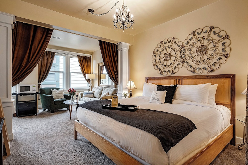 The Orenco Station Hotel - photo 9