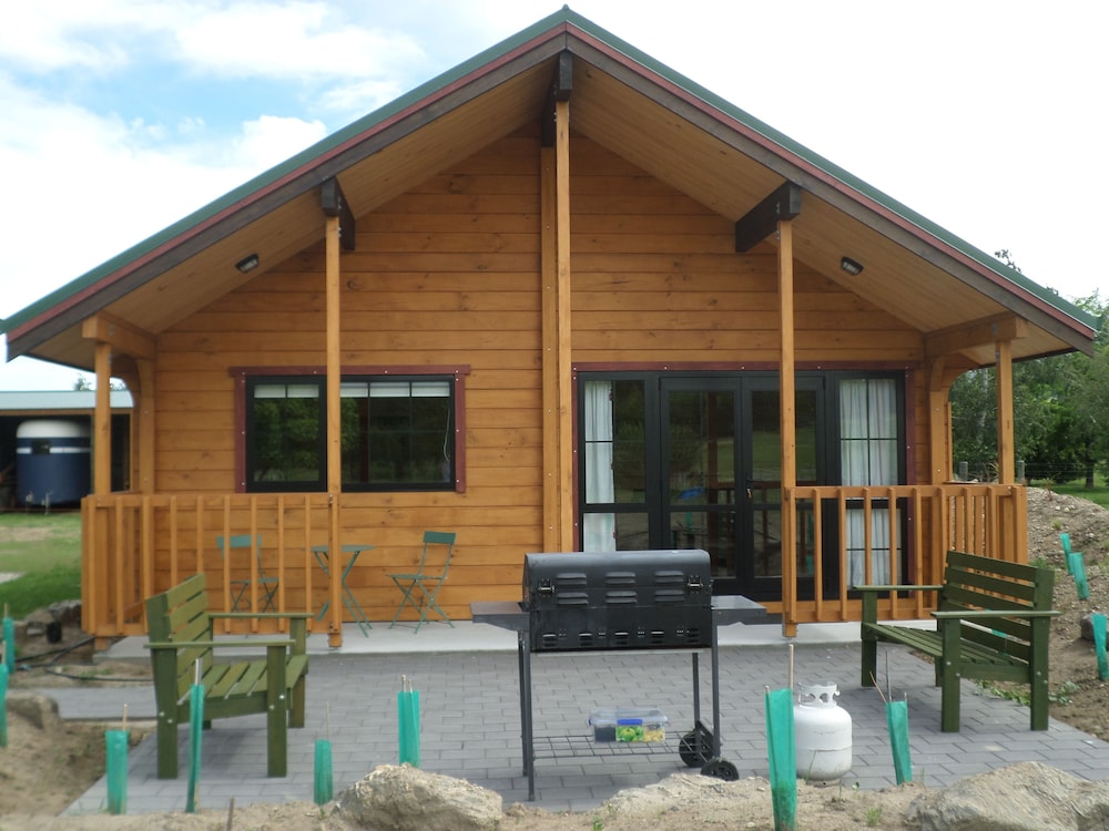 Central Chalets - carbon neutral hotel in Queenstown