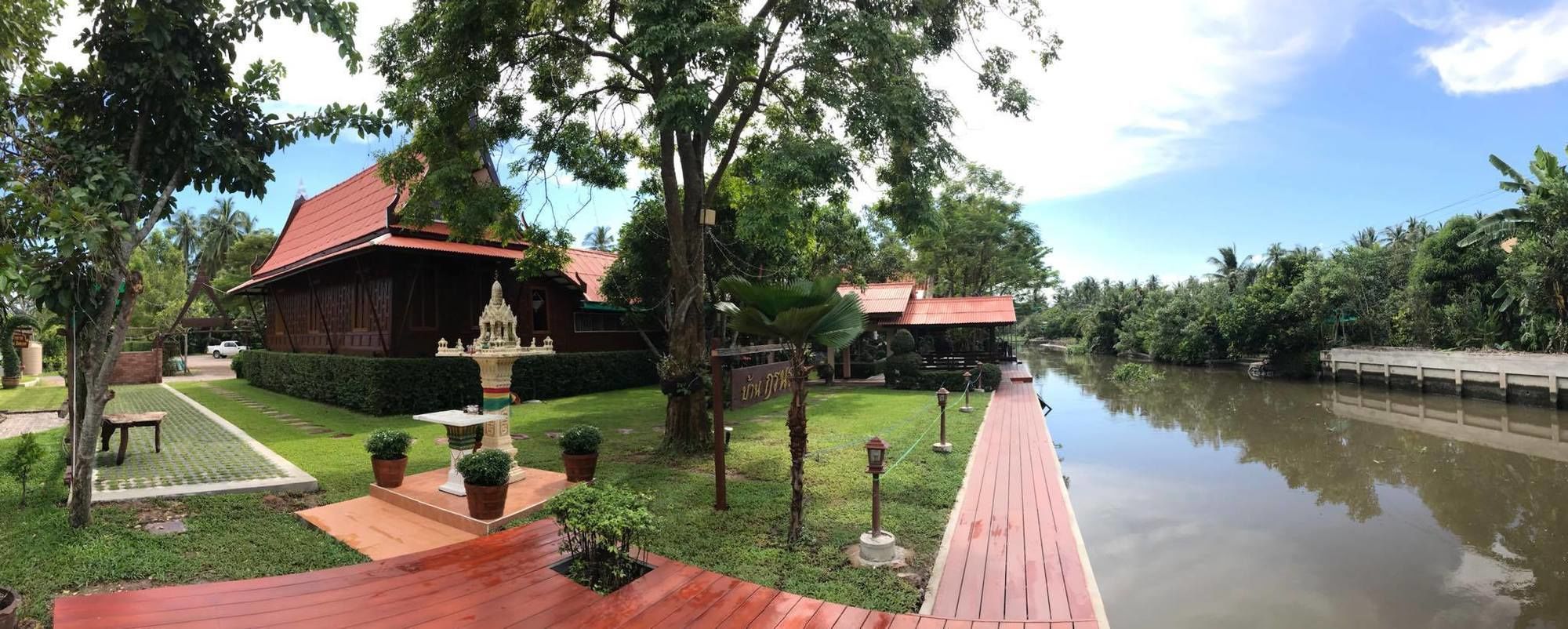 Baan Kornnara in Amphawa, Thailand