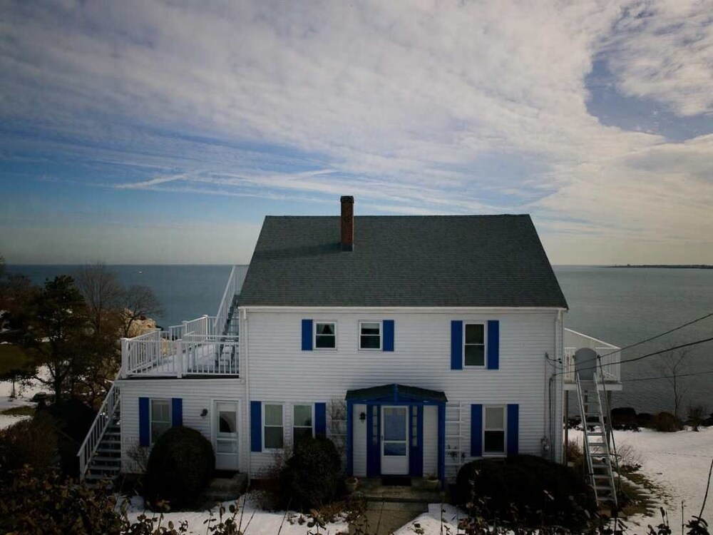 The Quarterdeck Inn By The Sea - photo 19