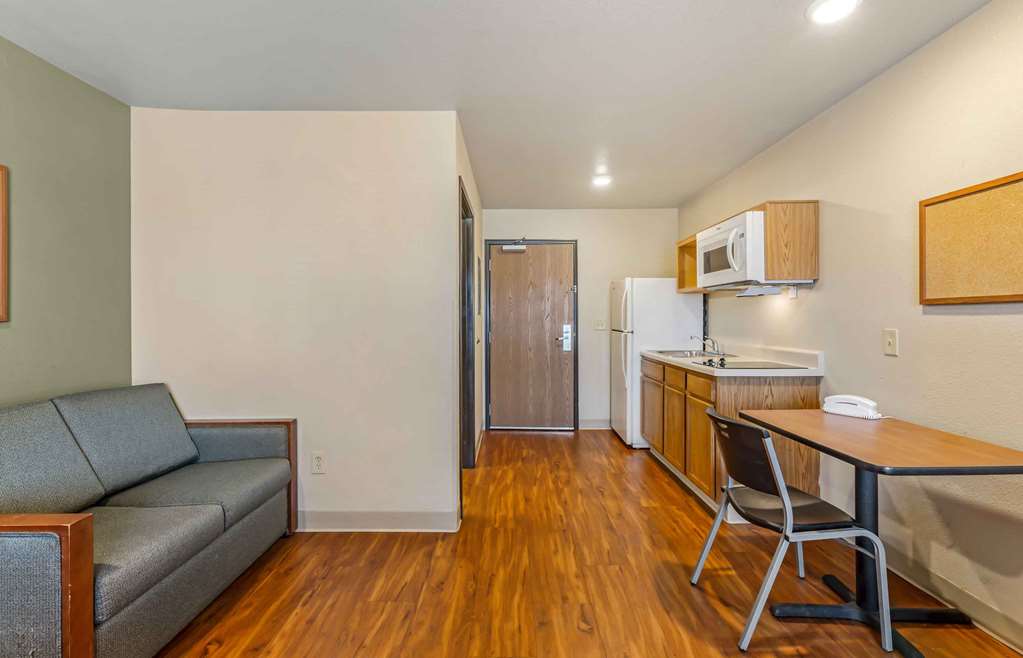 Extended Stay America Select Suites Cleveland Mentor - photo 22