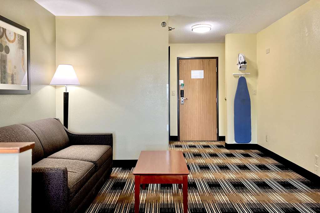 Comfort Inn and Suites Wisconsin Dells Downtown Area Newly Renovated 2026 - photo 16